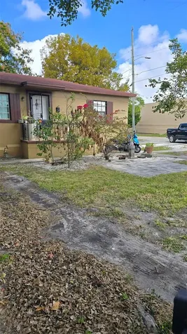 6910 NW 5th Place Miami FL 33150