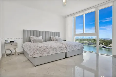 4779 Collins Avenue Miami Beach FL 33140