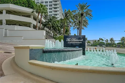 4779 Collins Avenue Miami Beach FL 33140