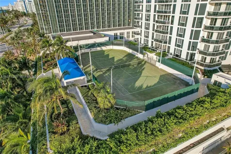 4779 Collins Avenue Miami Beach FL 33140