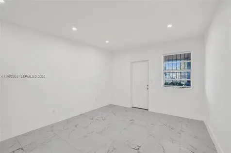5807 SW 25th Street West Park FL 33023