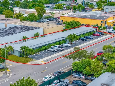 5807 SW 25th Street West Park FL 33023