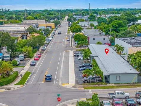 5807 SW 25th Street West Park FL 33023