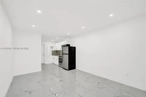 5807 SW 25th Street West Park FL 33023