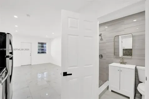 5807 SW 25th Street West Park FL 33023