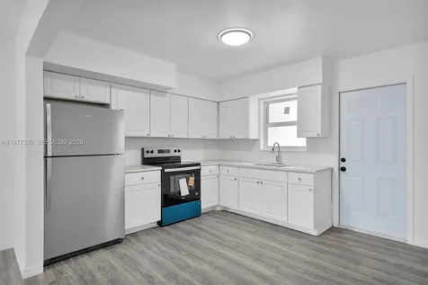 1061 NW 108 Terrace Miami FL 33168