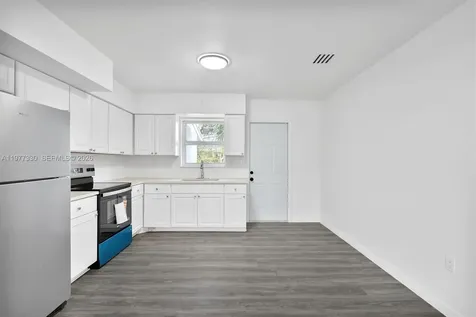 1061 NW 108 Terrace Miami FL 33168