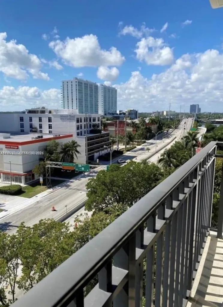 16909 N Bay Road Sunny Isles Beach FL 33160