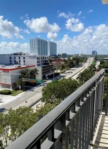 16909 N Bay Road Sunny Isles Beach FL 33160