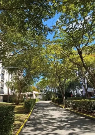 16909 N Bay Road Sunny Isles Beach FL 33160