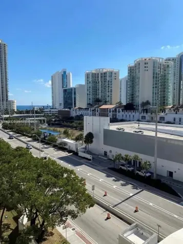16909 N Bay Road Sunny Isles Beach FL 33160