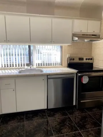 16909 N Bay Road Sunny Isles Beach FL 33160