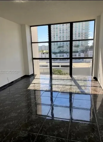 16909 N Bay Road Sunny Isles Beach FL 33160