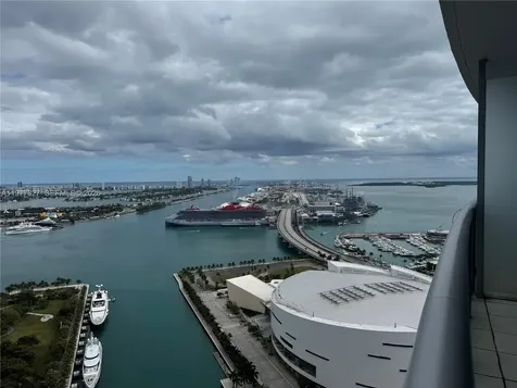 888 Biscayne Boulevard Miami FL 33132