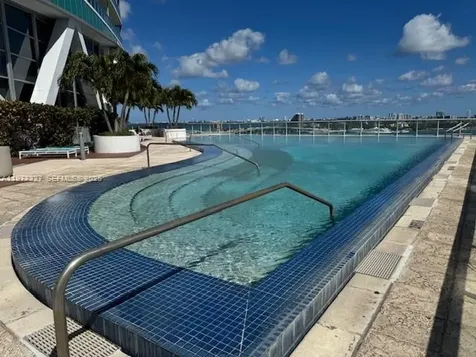 888 Biscayne Boulevard Miami FL 33132