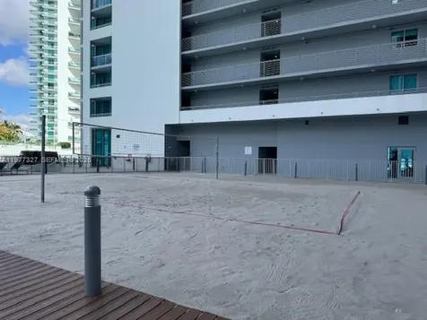 888 Biscayne Boulevard Miami FL 33132