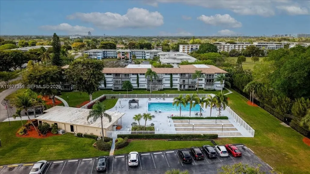 1200 Hillcrest Court Hollywood FL 33021