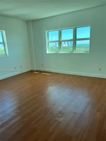 14951 Royal Oaks Lane North Miami FL 33181