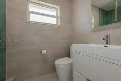 3900 N 43rd Avenue Hollywood FL 33021