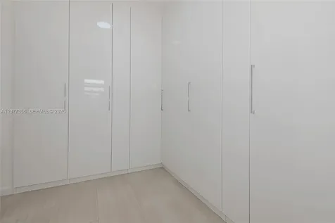 3900 N 43rd Avenue Hollywood FL 33021
