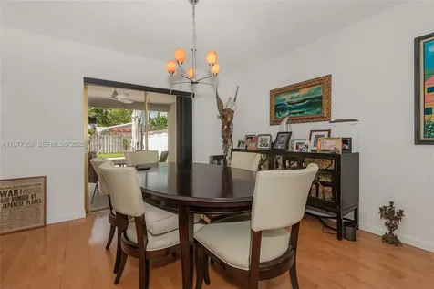 3900 N 43rd Avenue Hollywood FL 33021