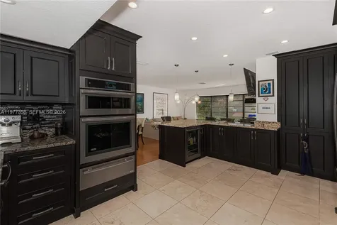 3900 N 43rd Avenue Hollywood FL 33021