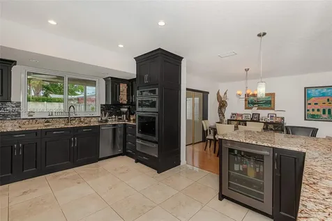 3900 N 43rd Avenue Hollywood FL 33021