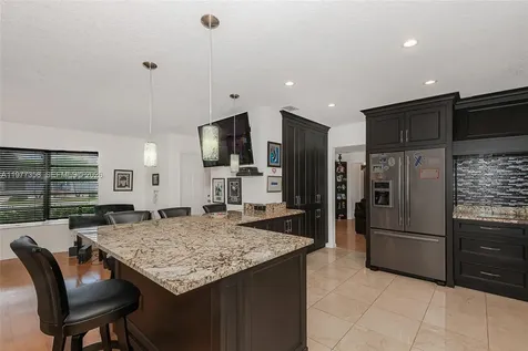 3900 N 43rd Avenue Hollywood FL 33021