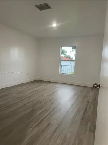 526 NW 6th Hallandale Beach FL 33009