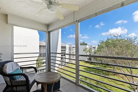 9480 Poinciana Place Davie FL 33324