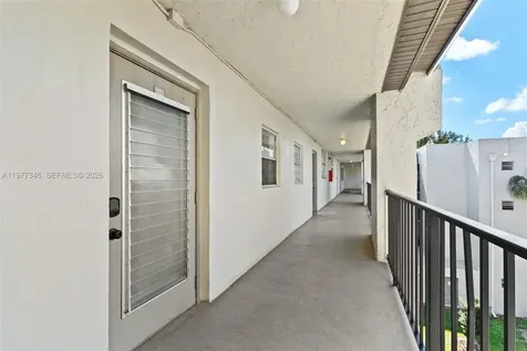 9480 Poinciana Place Davie FL 33324
