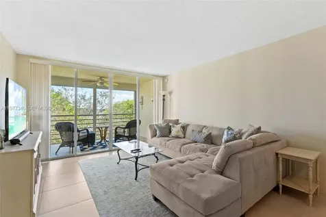 9480 Poinciana Place Davie FL 33324