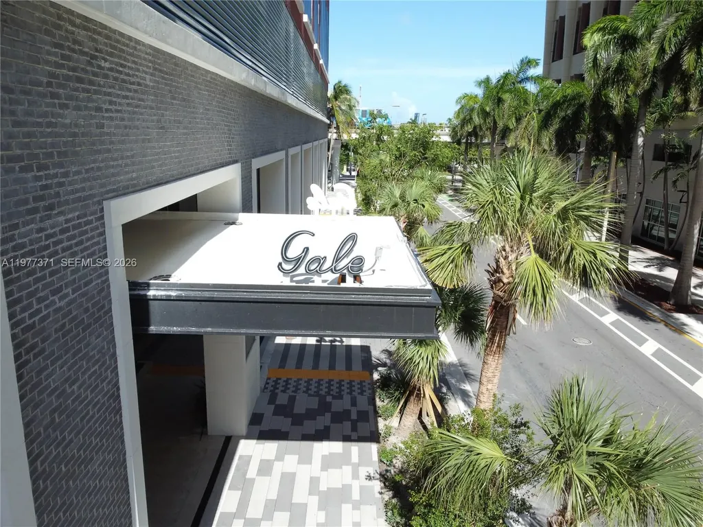 159 NE 6th Street Miami FL 33132