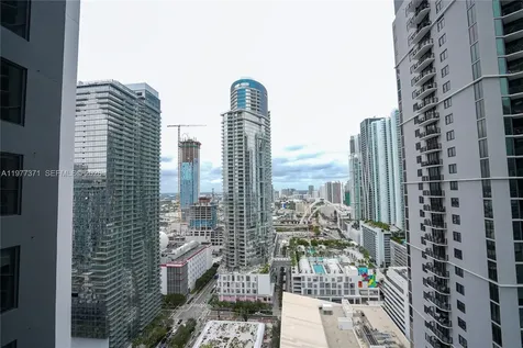 159 NE 6th Street Miami FL 33132
