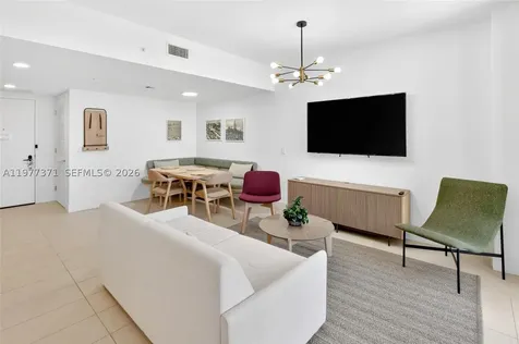 159 NE 6th Street Miami FL 33132