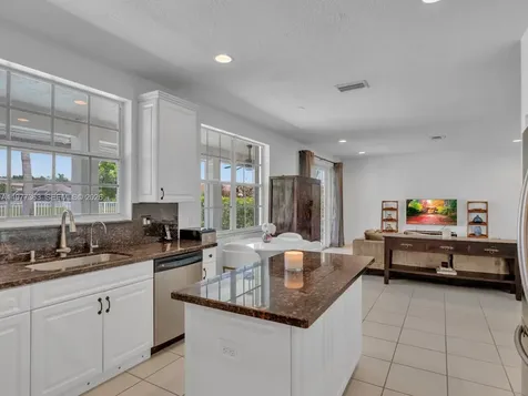 4400 Fox Ridge Drive Weston FL 33331
