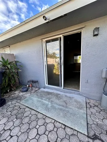 7171 Tam Oshanter Boulevard North Lauderdale FL 33068