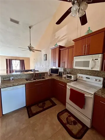 7171 Tam Oshanter Boulevard North Lauderdale FL 33068