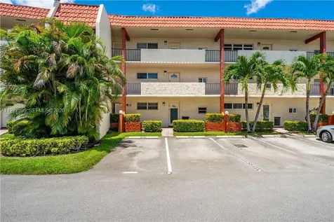 681 S Hollybrook Drive Pembroke Pines FL 33025