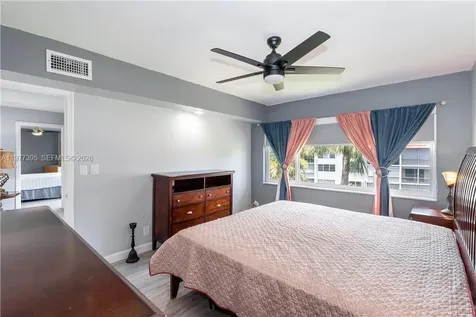 681 S Hollybrook Drive Pembroke Pines FL 33025