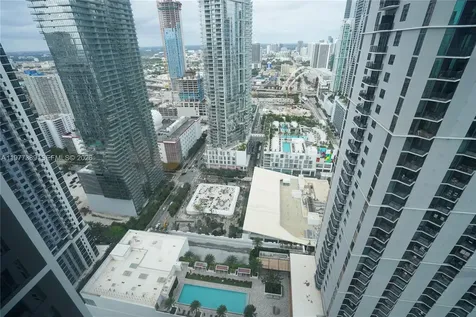 159 NE 6th Street Miami FL 33132