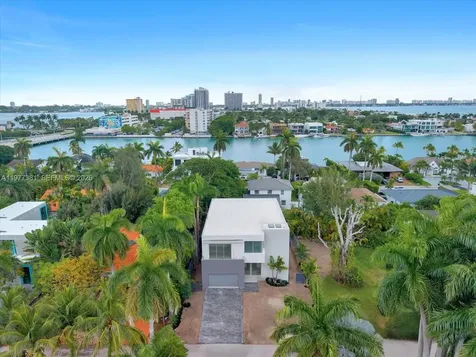 7701 Coquina Drive North Bay Village FL 33141