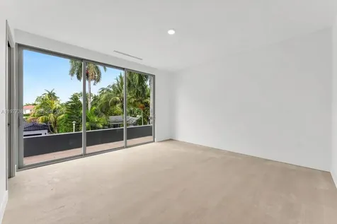 7701 Coquina Drive North Bay Village FL 33141