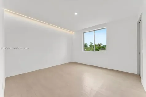 7701 Coquina Drive North Bay Village FL 33141