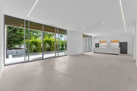 7701 Coquina Drive North Bay Village FL 33141