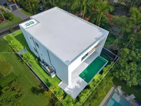 7701 Coquina Drive North Bay Village FL 33141