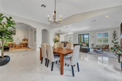 3950 W Hibiscus Street Weston FL 33332