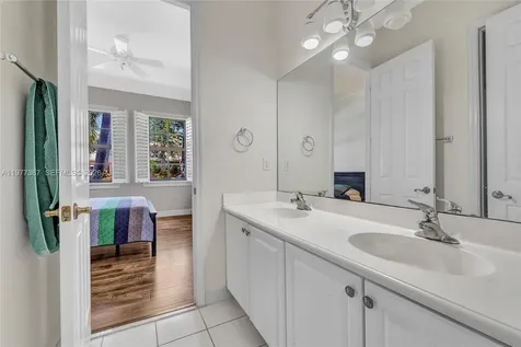 3950 W Hibiscus Street Weston FL 33332