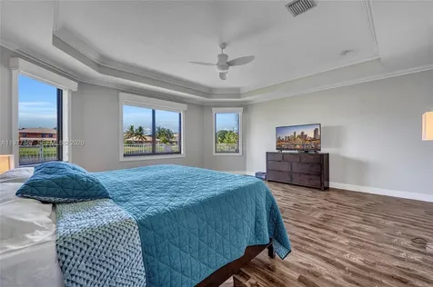 3950 W Hibiscus Street Weston FL 33332