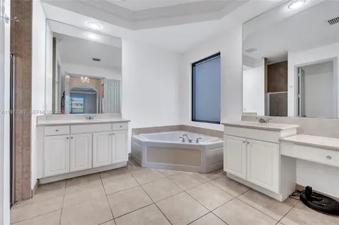 3950 W Hibiscus Street Weston FL 33332